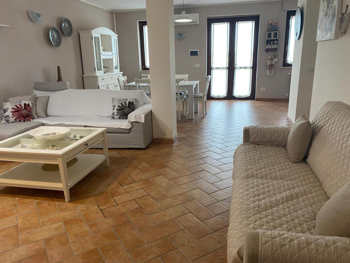 Agriturismo Colle D' Oro Пеша-Романа Экстерьер фото