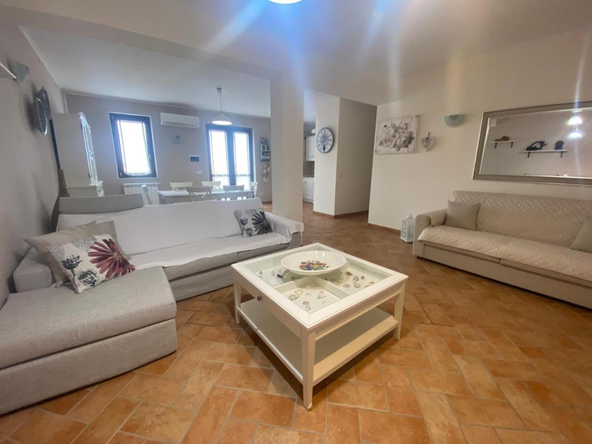 Agriturismo Colle D' Oro Пеша-Романа Экстерьер фото