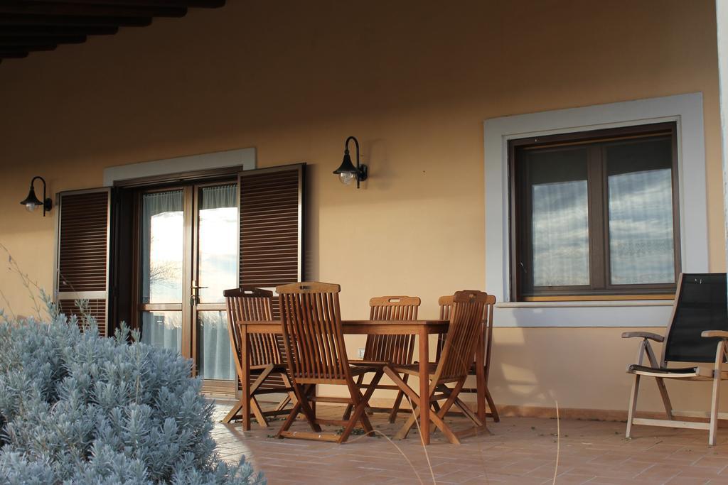 Agriturismo Colle D' Oro Пеша-Романа Номер фото
