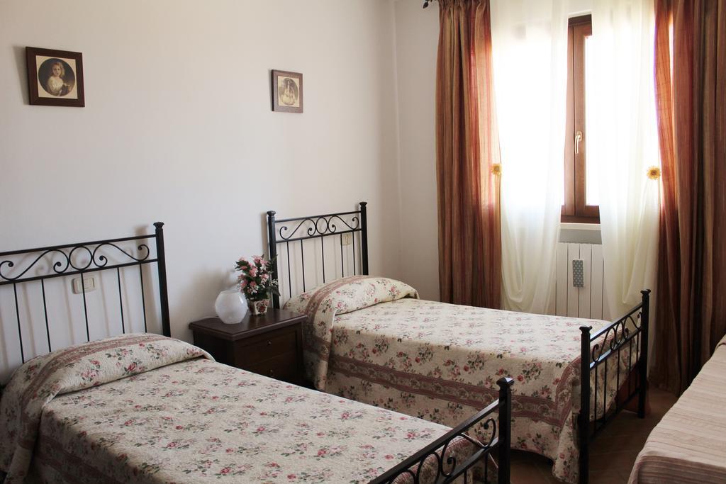 Agriturismo Colle D' Oro Пеша-Романа Экстерьер фото