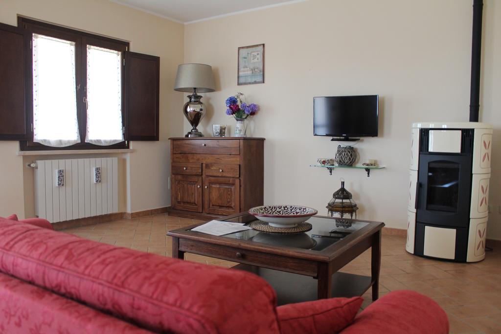 Agriturismo Colle D' Oro Пеша-Романа Экстерьер фото