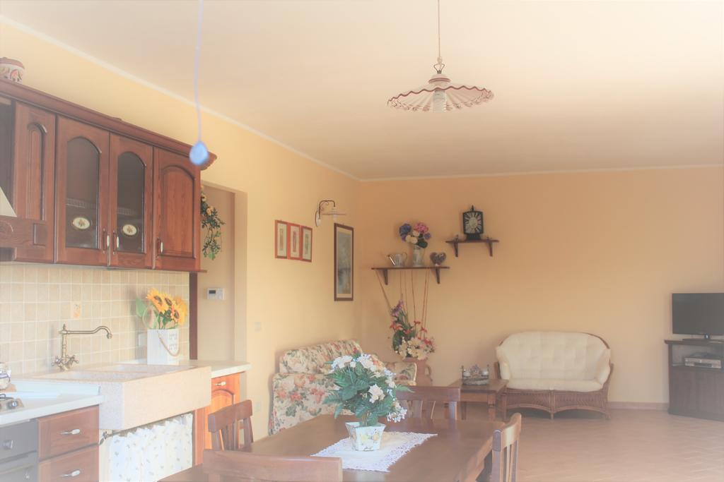 Agriturismo Colle D' Oro Пеша-Романа Экстерьер фото